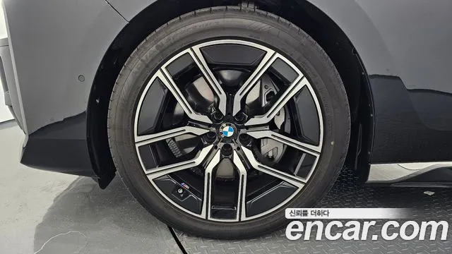 BMW 7 серии 2025 thumb 6