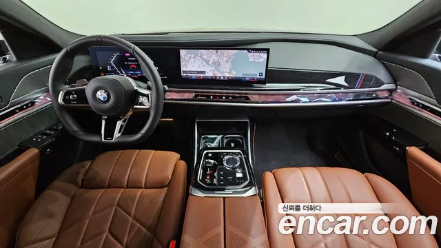 BMW 7 серии 2025 thumb 11