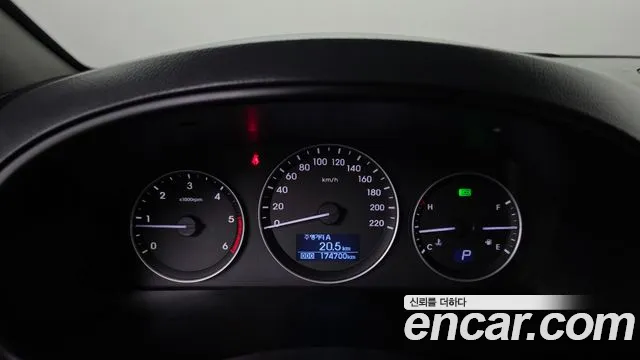 Hyundai Staria 2017 thumb 12