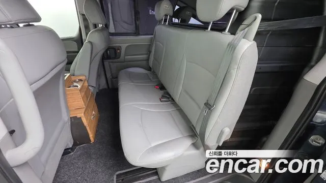 Hyundai Staria 2017 thumb 9