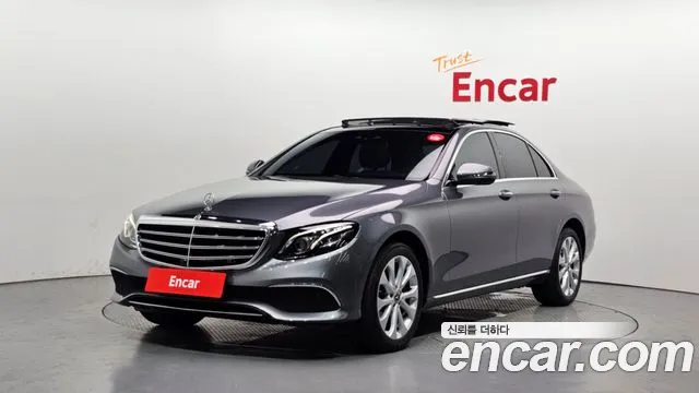 Mercedes-Benz E-Class 2019 thumb 11
