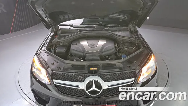 Mercedes-Benz GLE-Класс 2018 thumb 3