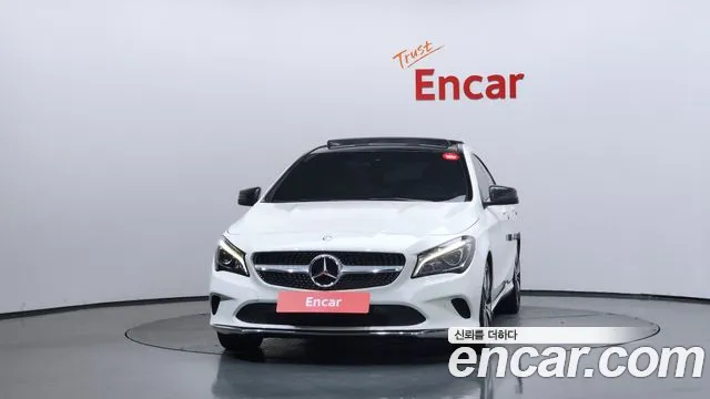 Mercedes-Benz A-Класс 2017 thumb 11