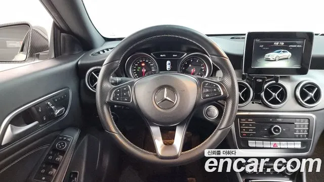 Mercedes-Benz A-Класс 2017 thumb 8