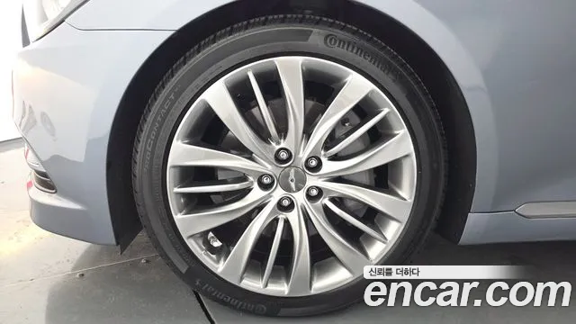 Hyundai Genesis 2015 thumb 2