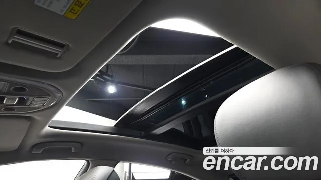 Hyundai Genesis 2015 thumb 10