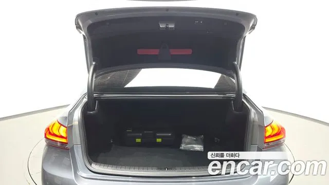Hyundai Genesis 2015 thumb 11