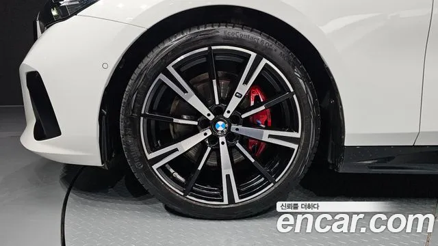 BMW 5 серии 2024 thumb 3