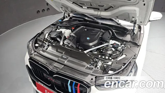 BMW 5 серии 2024 thumb 12