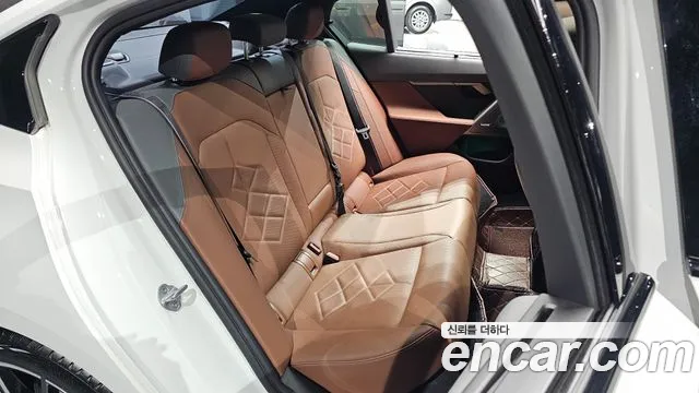 BMW 5 серии 2024 thumb 4