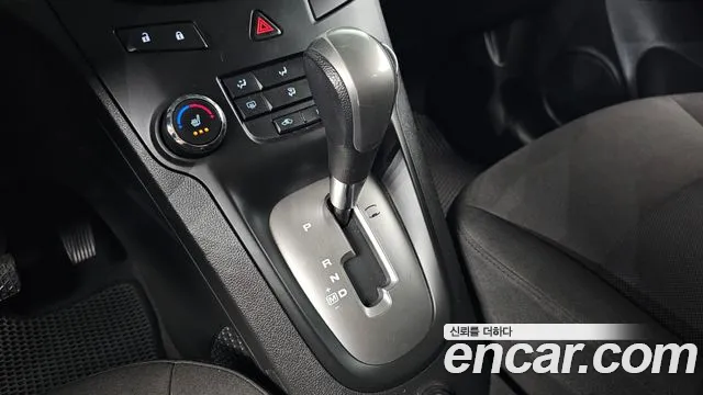 Chevrolet Orlando 2018 thumb 12