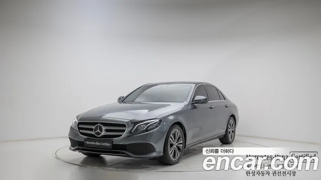 Mercedes-Benz E-Class 2020 thumb 5