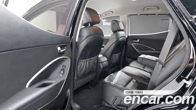 Hyundai Santafe 2015 thumb 8