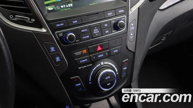 Hyundai Santafe 2015 thumb 10
