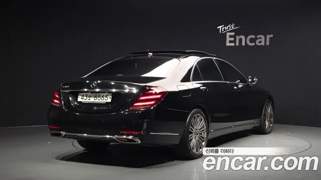 Mercedes-Benz S-Class 2019 thumb 12
