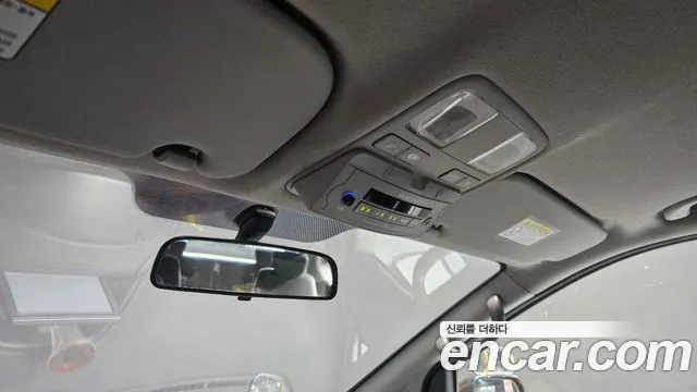 Hyundai Staria 2011 thumb 6