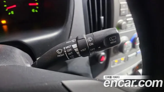 Hyundai Staria 2011 thumb 8