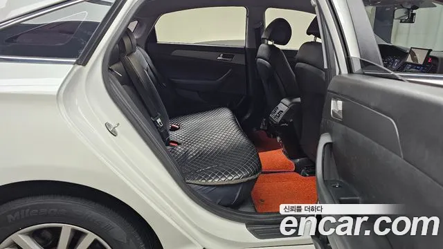 Hyundai LF 2015 thumb 6