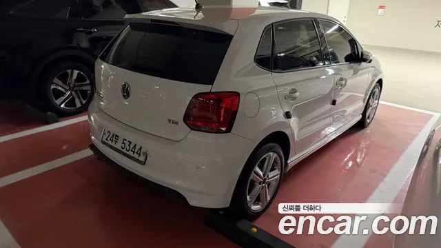 Volkswagen Polo 2013 thumb 4