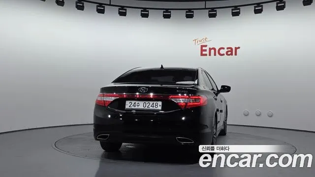 Hyundai Grandeur 2013 thumb 2