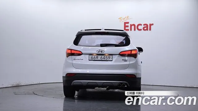 Hyundai Санта Фе 2014 thumb 12