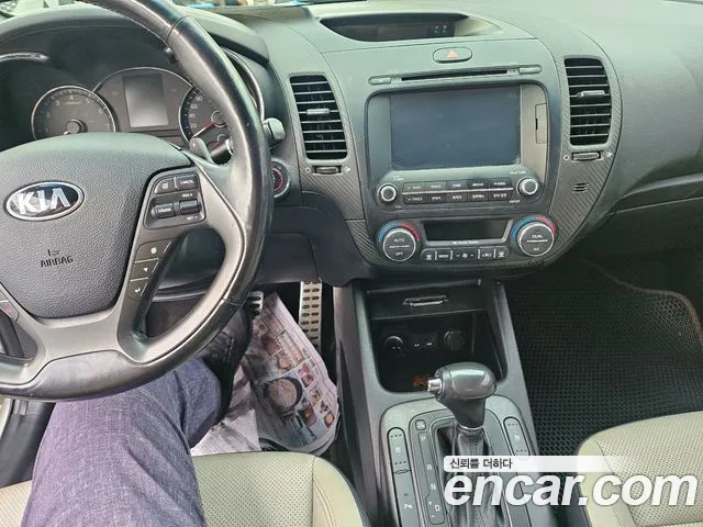 Kia K3 2013 thumb 12