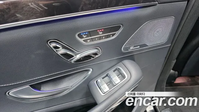 Mercedes-Benz S-Class 2019 thumb 3