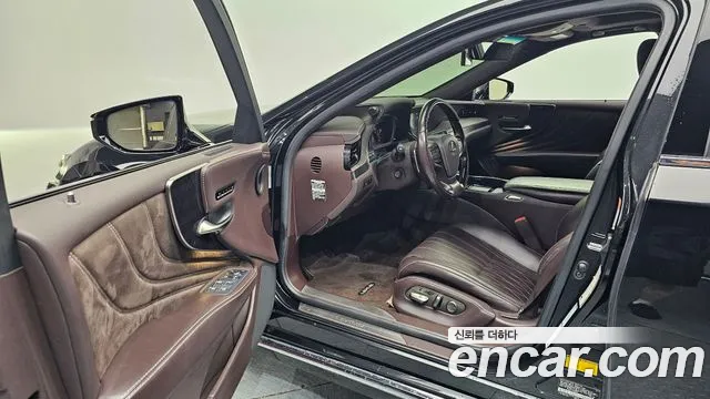 Lexus LS 500 2019 thumb 8