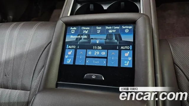 Lexus LS 500 2019 thumb 10
