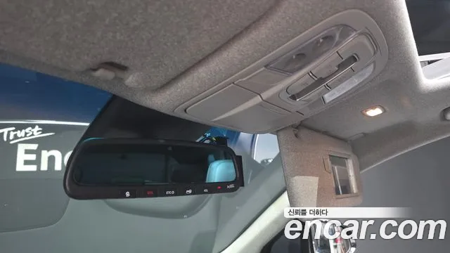 Hyundai Santa Fe 2019 thumb 9