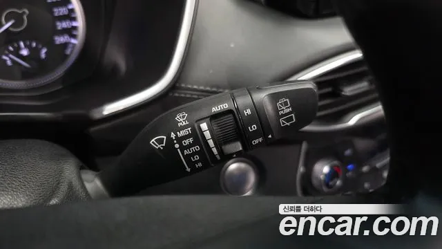 Hyundai Santa Fe 2019 thumb 7