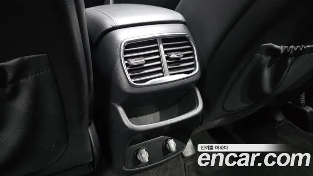 Hyundai Santa Fe 2019 thumb 11