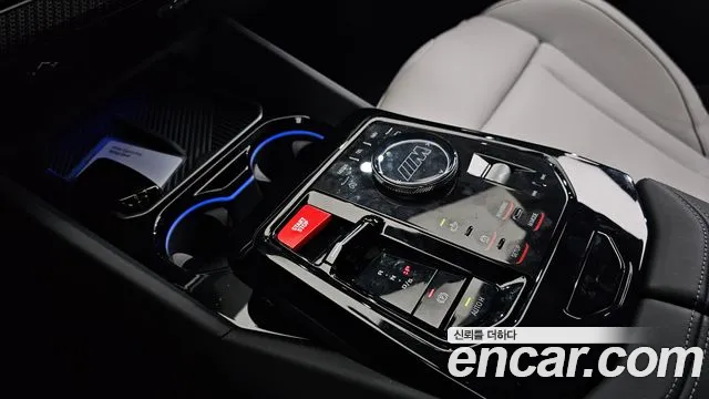 BMW M5 2026 thumb 11
