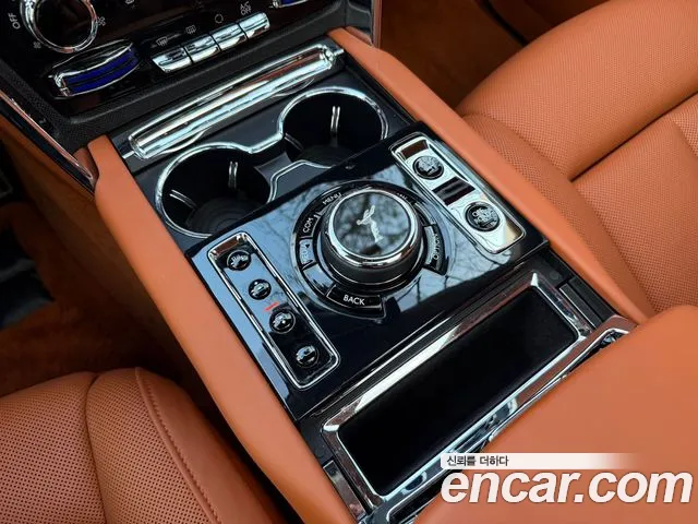 Rolls-Royce Cullinan 2023 thumb 7