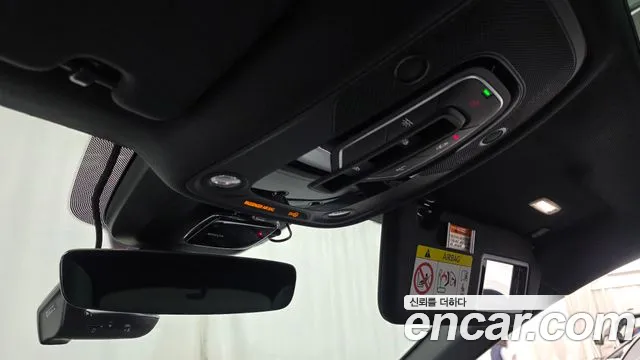 Audi e-tron 2021 thumb 11