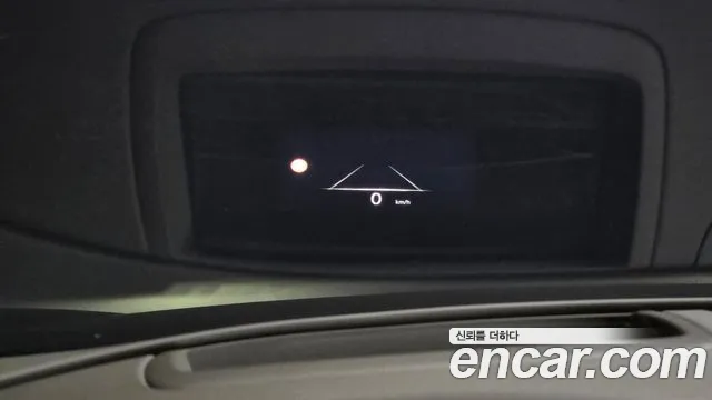Genesis G90 2023 thumb 12