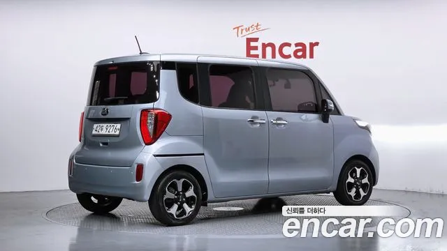 Kia Ray 2015 thumb 10