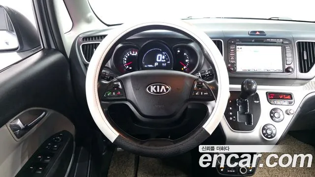 Kia Ray 2015 thumb 9
