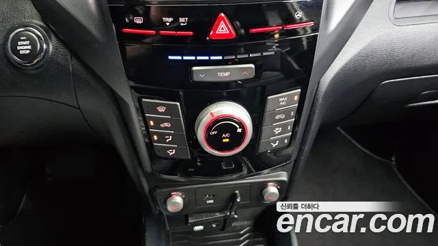 KGM Tivoli 2017 thumb 7