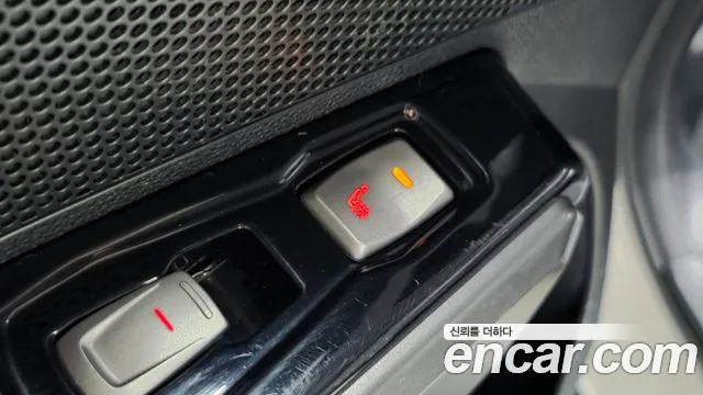 KGM Tivoli Air 2017 thumb 11