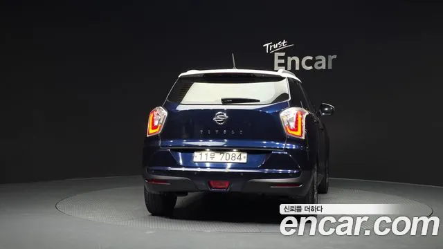 KGM Tivoli 2015 thumb 9