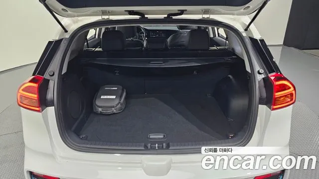 Kia EV 2021 thumb 4