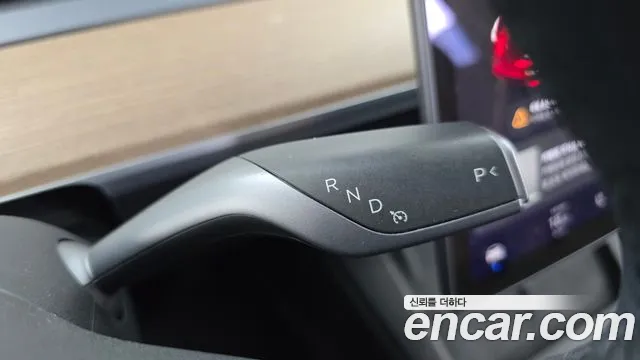 Tesla Model 3 2021 thumb 10