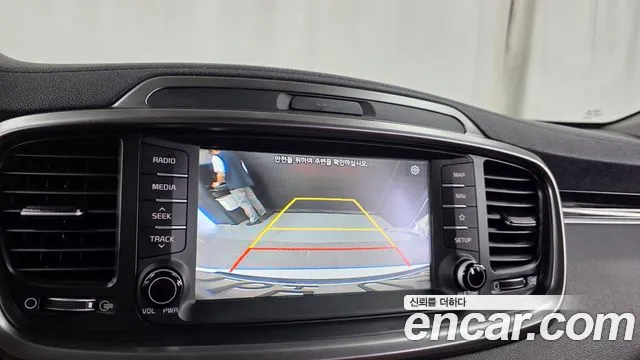 Kia Sorento 2019 thumb 4