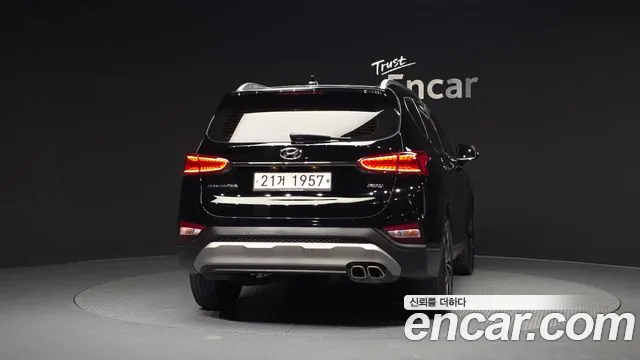 Hyundai Santa Fe 2019 thumb 3