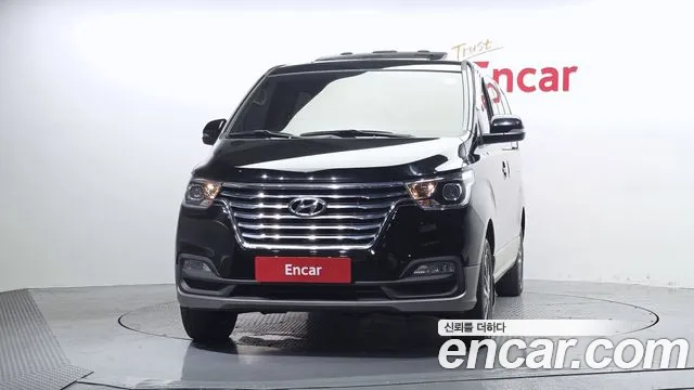 Hyundai Staria 2020 thumb 2