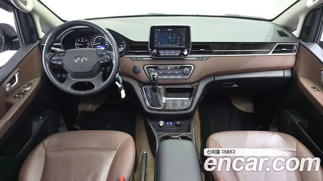 Hyundai Staria 2020 thumb 10
