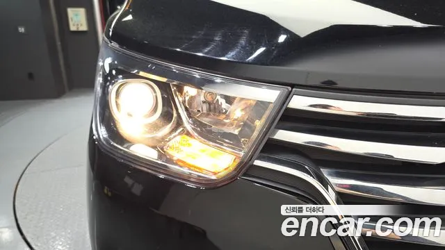 Hyundai Staria 2020 thumb 4