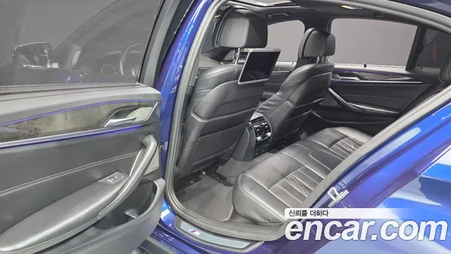 BMW 5 серии 2018 thumb 9