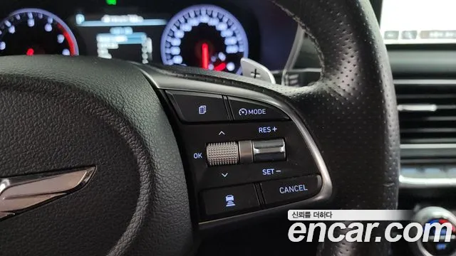 Genesis G70 2018 thumb 11